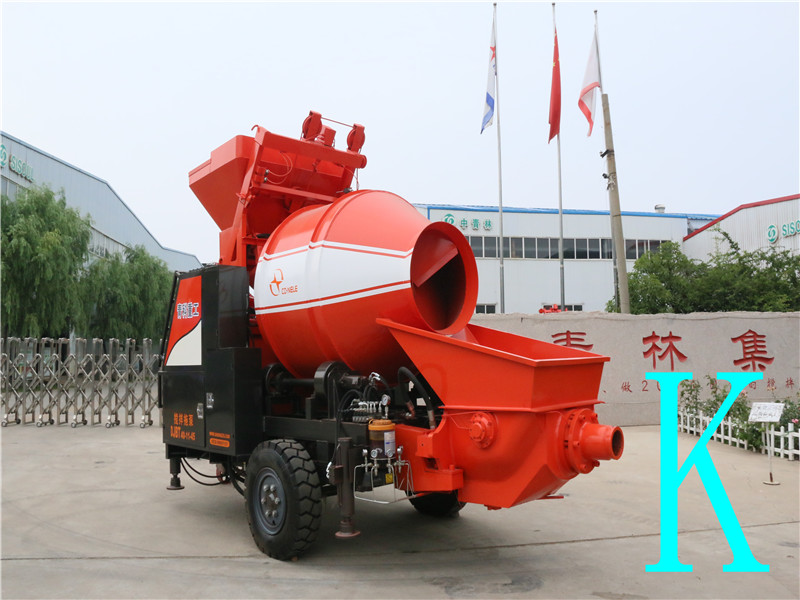 混凝土泵 青科重工 攪拌拖泵 混凝土泵 青科重工 攪拌拖泵