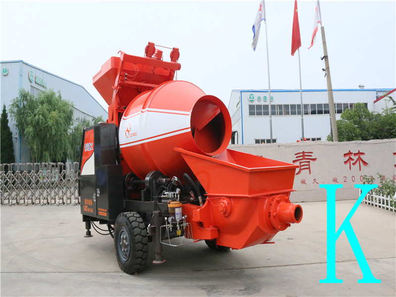 混凝土泵 青科重工 攪拌拖泵 混凝土泵 青科重工 攪拌拖泵